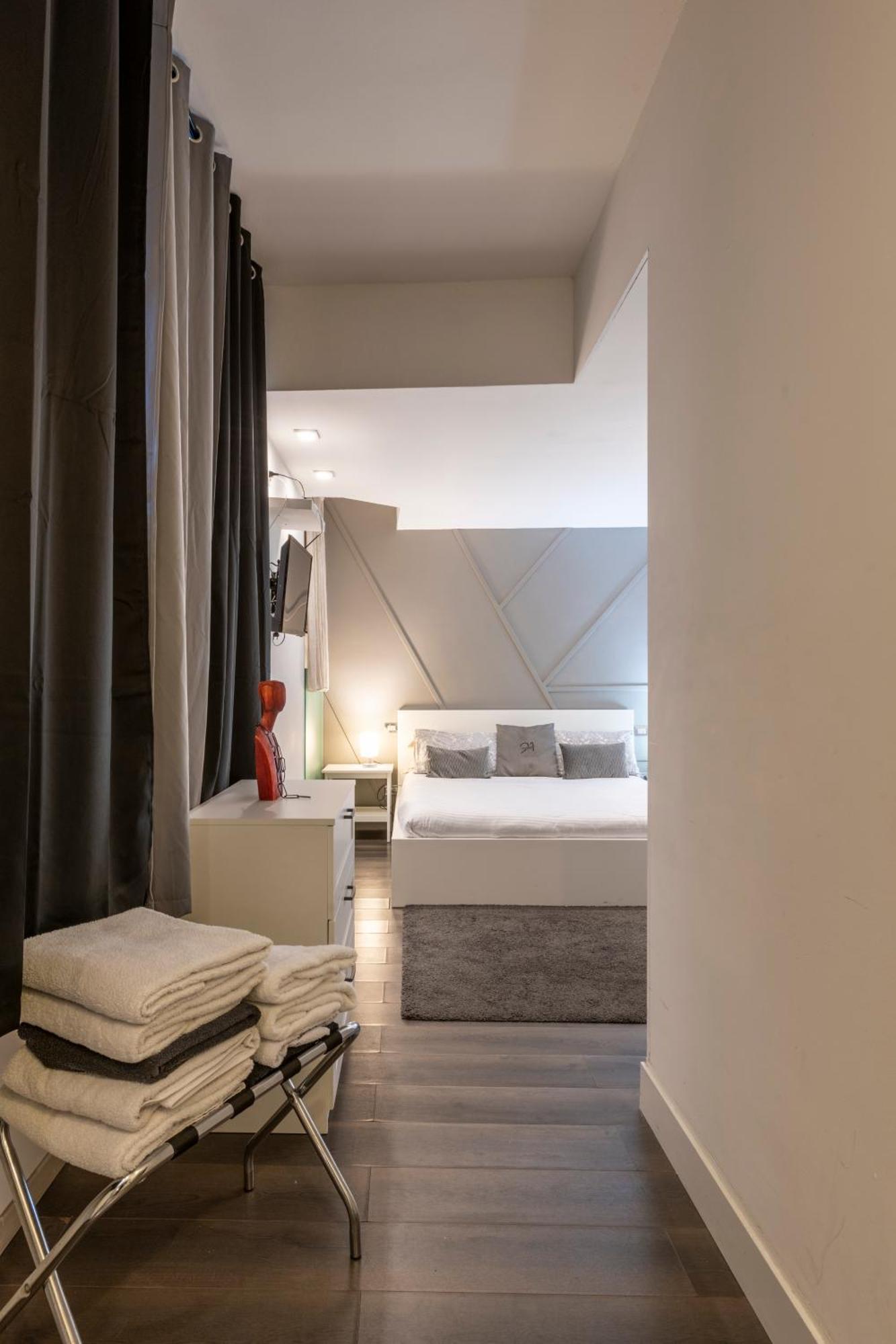 Design Apartment With Private Pool Exclusive Use - Stelvio 21 Milano Exteriör bild
